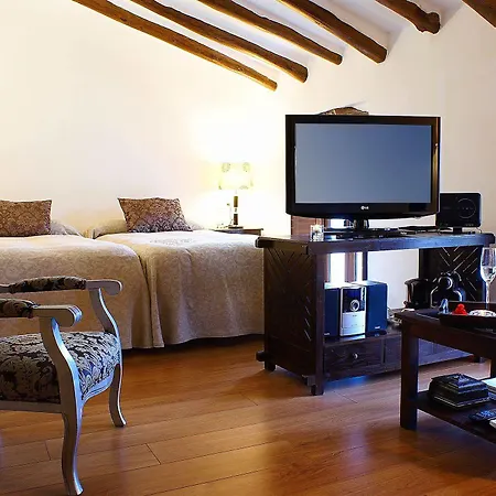 Hotel Cases Noves - Boutique - Adults Only