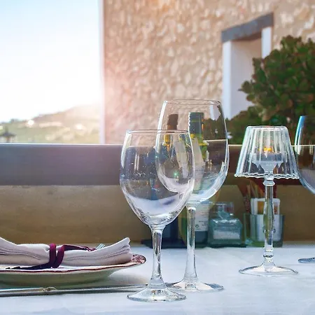 Cases Noves - Boutique - Adults Only